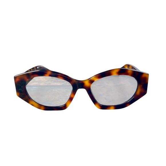 Celine CL40238U Tortoise Shell Cat-Eye Sunglasses - Picture 1 of 12